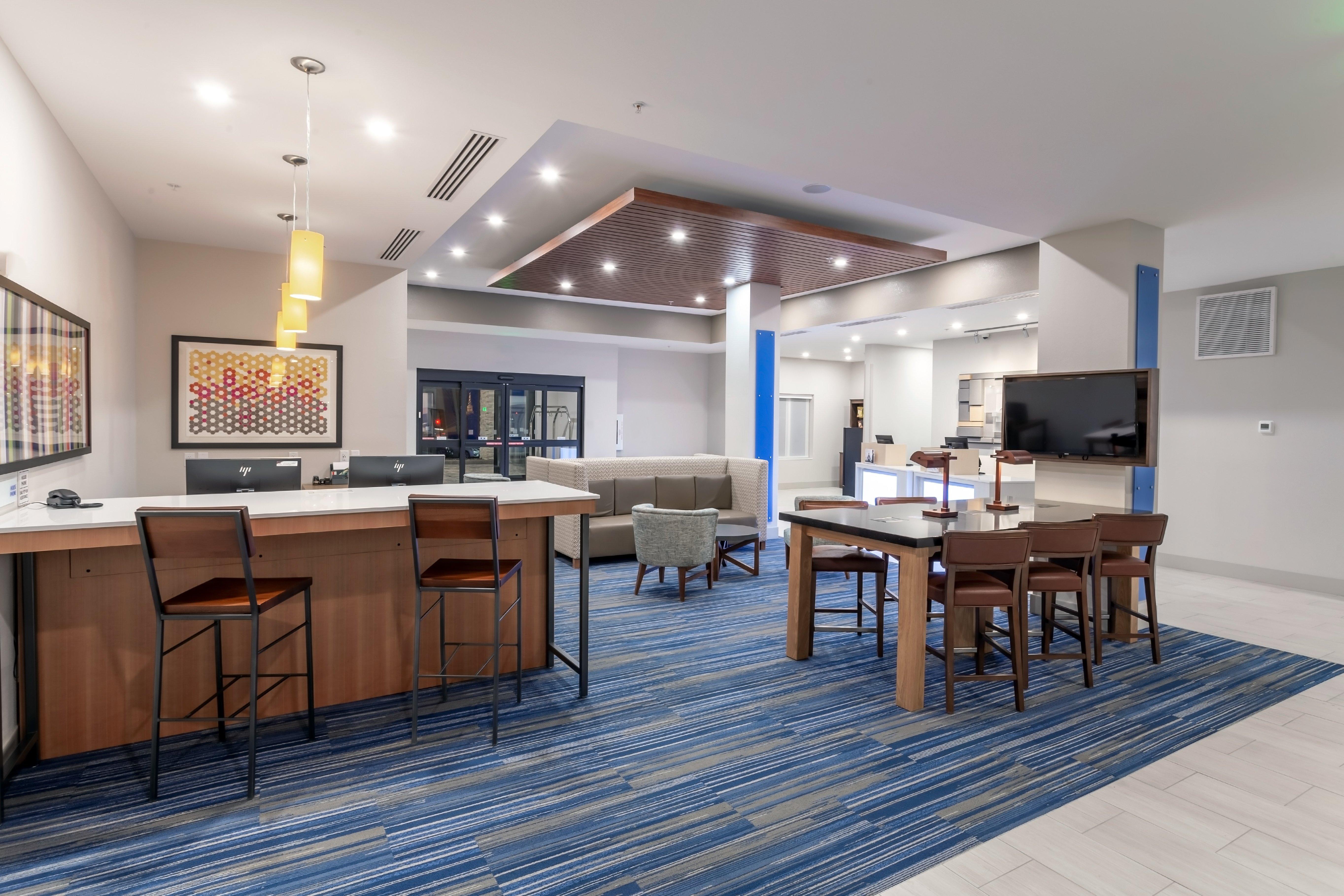Holiday Inn Express & Suites - Columbus - Worthington By Ihg Extérieur photo