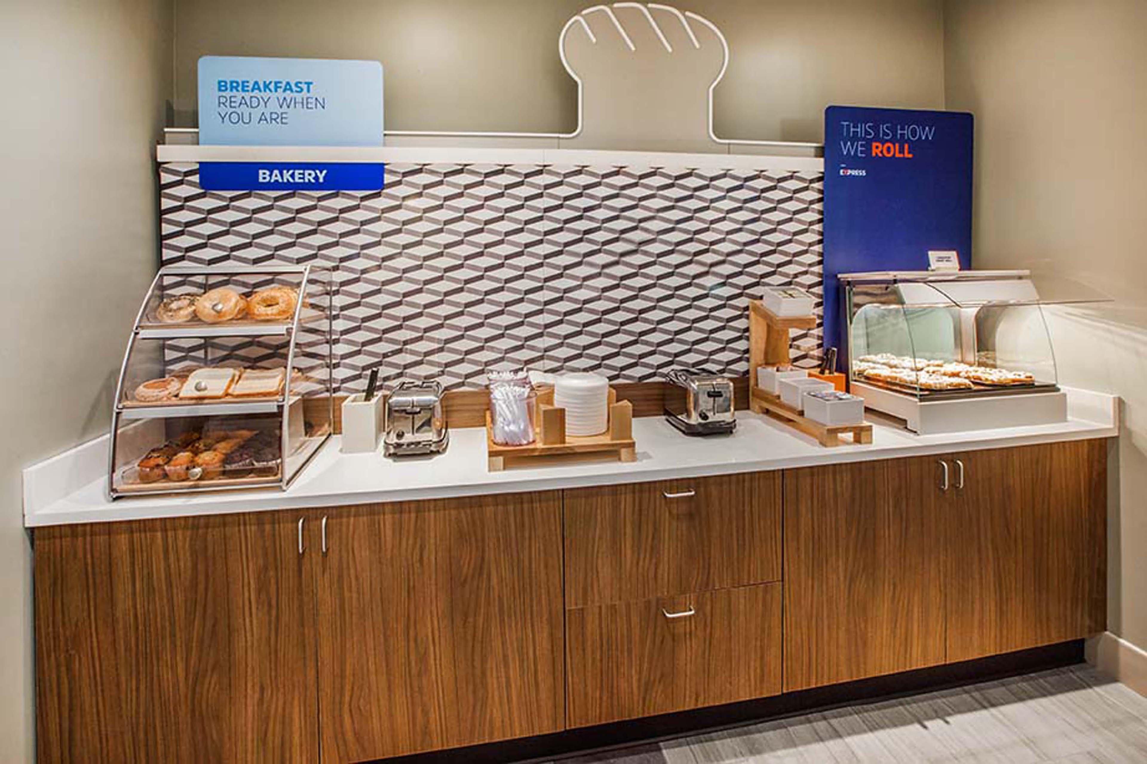 Holiday Inn Express & Suites - Columbus - Worthington By Ihg Extérieur photo
